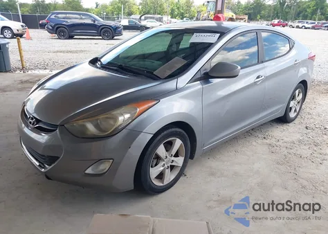 2013 Hyundai Elantra Gls z USA, uszkodzony, nr VIN KMHDH4AE2DU910612